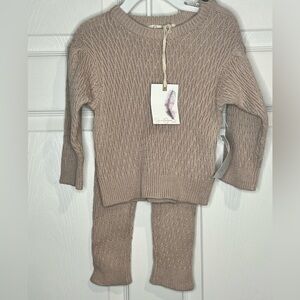 NWT - Jessica Simpson baby girl 2-piece quilted knit set - Tan - Size 24 Month
